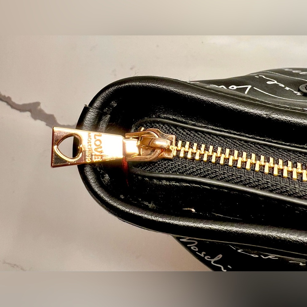 LOVE MOSCHINO Logo Romantic Shopper Shoulder Bag Black Logo w Gold Hardware EUC - Picture 12 of 17